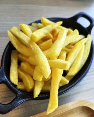 French fries at Falafel Al Darwandy in Yerevan
