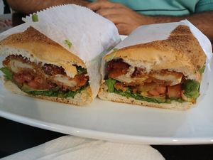 Sandwich de soyo frito at Loving Hut - Costa Rica in Heredia