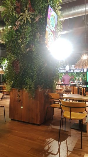  at Hawaiian Poké Bowl in Tilburg