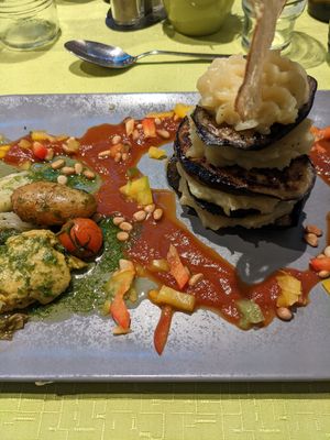 The aubergine main course with mashed potatoes (vegan) at La Table de Clervaux in Clervaux