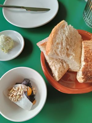 Bread and "butter" at Restaurant Carotte in Deventer