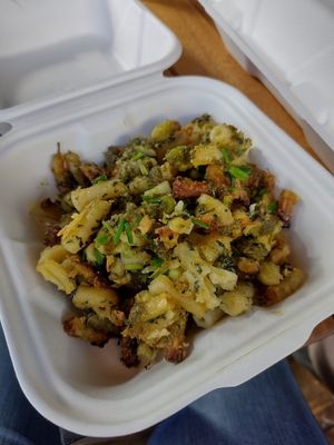 The best Mac and greens I've ever tasted at Junkbox in Douglas