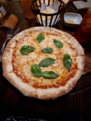 Vegan margaretha at Gatto Matto Ristorante in Bratislava