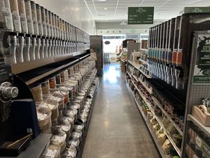 Bulk bins   at Byrd's Filling Station in San Mateo