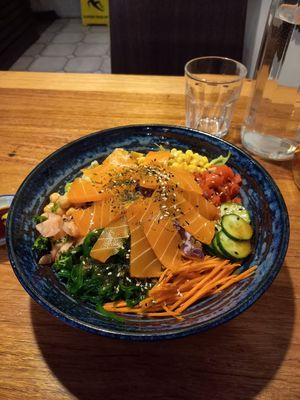 The fisch bowl at Cookatoo Kitchen in Richmond