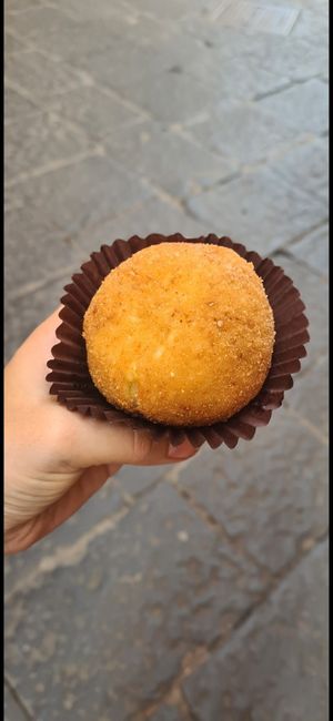  at Sfrigola in Cefalu