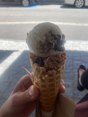  at enila plant based ice cream in Basel