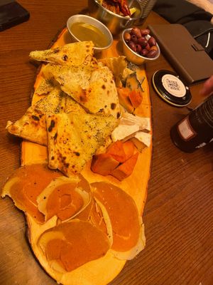 Appetizers at Retrogusto Experience in Lisbon