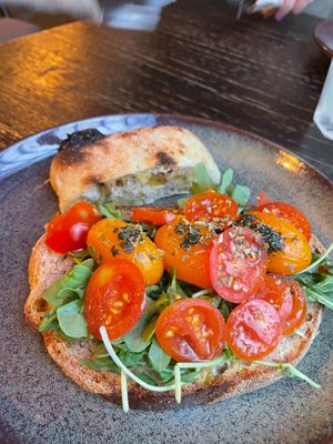 Bruschetta at Retrogusto Experience in Lisbon