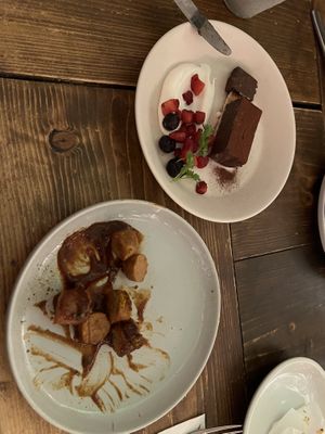 Vegan currywurst and vegan chocolate tart  at Craft Beer Server Land in Tokyo