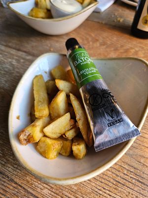 Leuk detail; lekkere vegan mayonaise at Het Heerenhuis in Wijdewormer