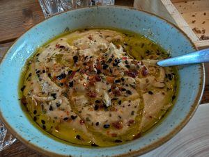 Super leckerer Hummus at Hobenköök in Hamburg