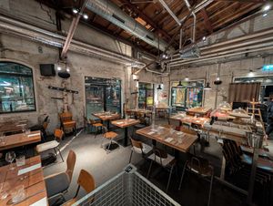 Der Restaurantbereich (leer, weil bereits geschlossen) at Hobenköök in Hamburg