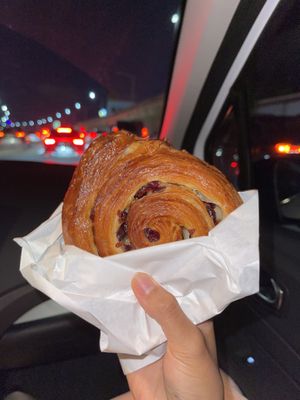 Another raspberry pastry   at Vake 베이크 in Gyeonggi Do