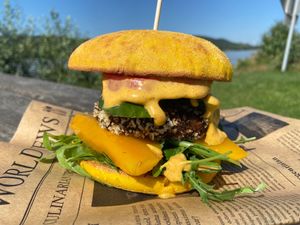 Vegan Yellow Mango Falafel Burger at Donaublick Imbiss - Kiosk in Korneuburg