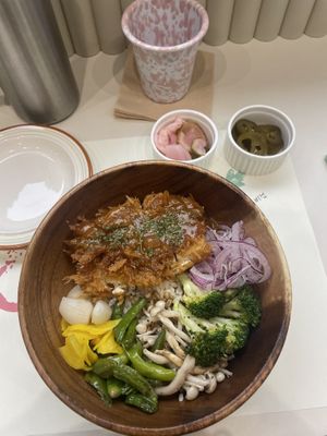 Lunch for under 10€  at Plantude 플랜튜드 in Seoul