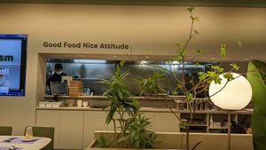 Cafe Interior at Plantude 플랜튜드 in Seoul