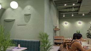 Cafe interior at Plantude 플랜튜드 in Seoul