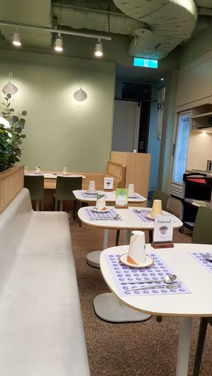 seating at Plantude 플랜튜드 in Seoul