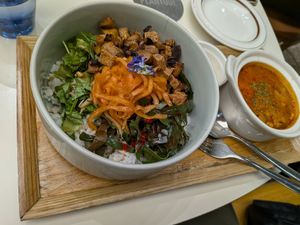 Bibimbap at Plantude 플랜튜드 in Seoul