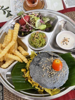 Vegan burger  at Lamai Veggie in Koh Samui