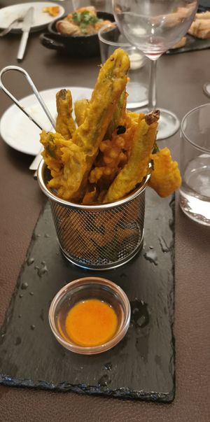 Green beans tempura at Coupage 51 in Porto