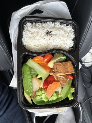 Tofu with mixed vegetables and rice   at Vegify in Knoxfield