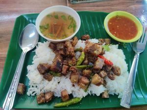 Fried tofu rice at Pa Yod Shan Vegetarian Cafe in Chiang Mai