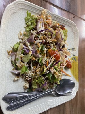 The non-fermented cabbage salad  at Pa Yod Shan Vegetarian Cafe in Chiang Mai