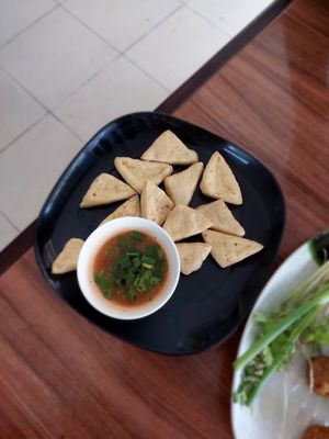 Shaun fried tofu at Pa Yod Shan Vegetarian Cafe in Chiang Mai