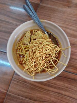 Khao Soi at Pa Yod Shan Vegetarian Cafe in Chiang Mai