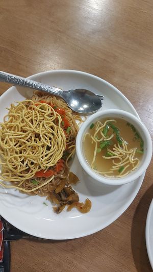 Noodle salad at Pa Yod Shan Vegetarian Cafe in Chiang Mai