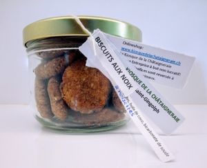 Biscuits aux noix bio & vegan at Kiosque de la Châtaigneraie in Saint Gingolph