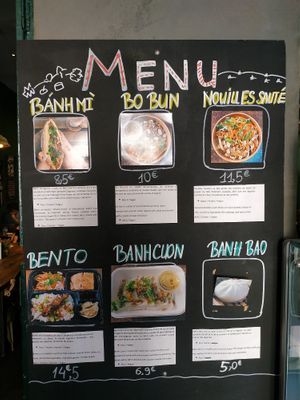 Menu avec option vegan pour chaque plat at Ca Phe S - Vietnamese Coffee in Marseille