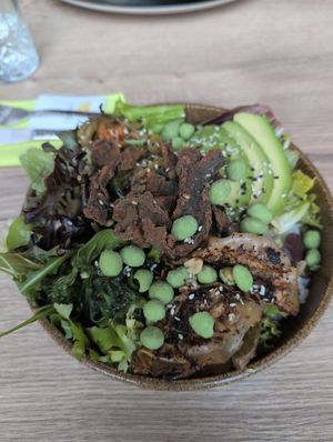 Vegane Sushi bowl at Taschi's in Herrenberg