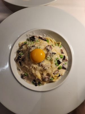 carbonara at Crossroads Kitchen in Las Vegas