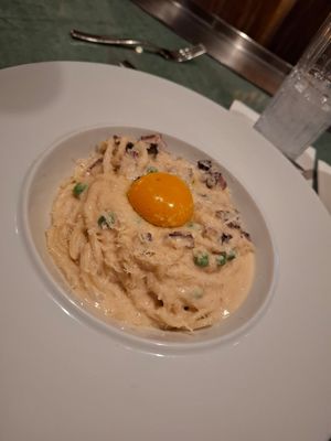 Spaghetti carbonara at Crossroads Kitchen in Las Vegas