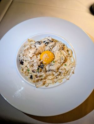 Spaghetti Carbonara at Crossroads Kitchen in Las Vegas