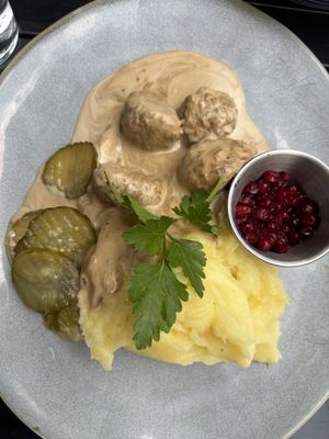 vegan kötbullar (i think it was a rather small portion)  at  Verte in Stockholm