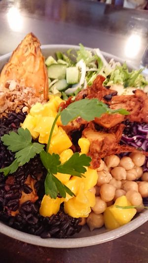 Solid BBQ bowl at  Verte in Stockholm