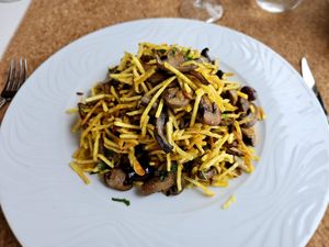 Cogumelos à Brás  (vegan). at Comporta Flavours in Comporta