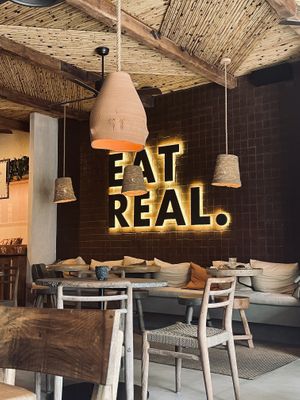 Local   at Honest Greens in Porto