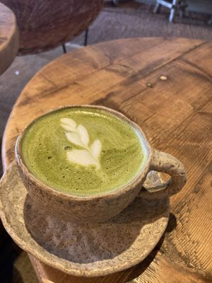 Vegan matcha latte   at Honest Greens in Porto