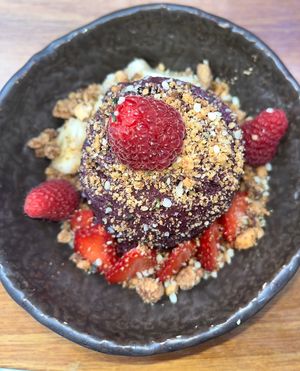 Açai bowl  at Honest Greens in Porto