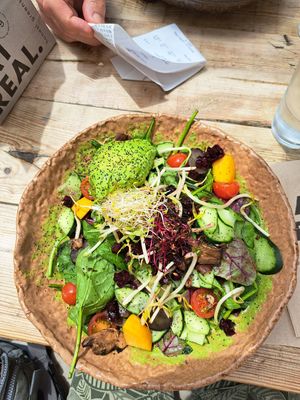 Avocado supergreen at Honest Greens in Porto