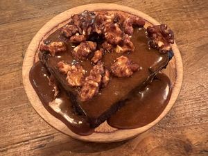 Brownie   at Honest Greens in Porto