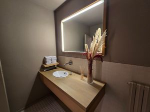 sink at toilets at Restaurant Patrick Devos in Bruges