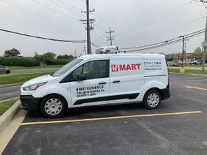 Delivery van at H Mart Glenview in Northbrook