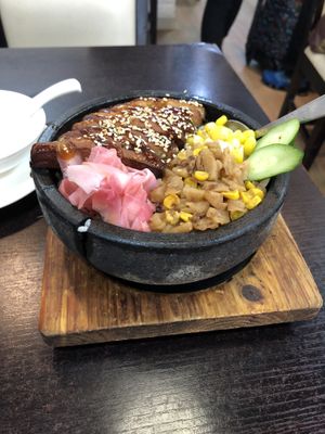 Mock eel in claypot rice  at Ying Vegetarian in Kowloon