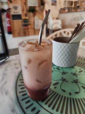 Iced chai latte at Surfin Coffee & Bowls in Costa Da Caparica
